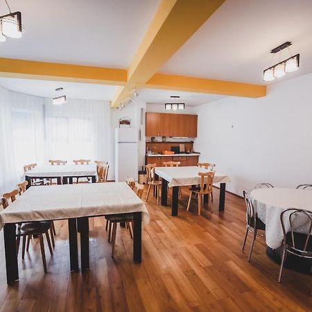 La Padure Pensiune-Restaurant Novaci-Străini Εξωτερικό φωτογραφία